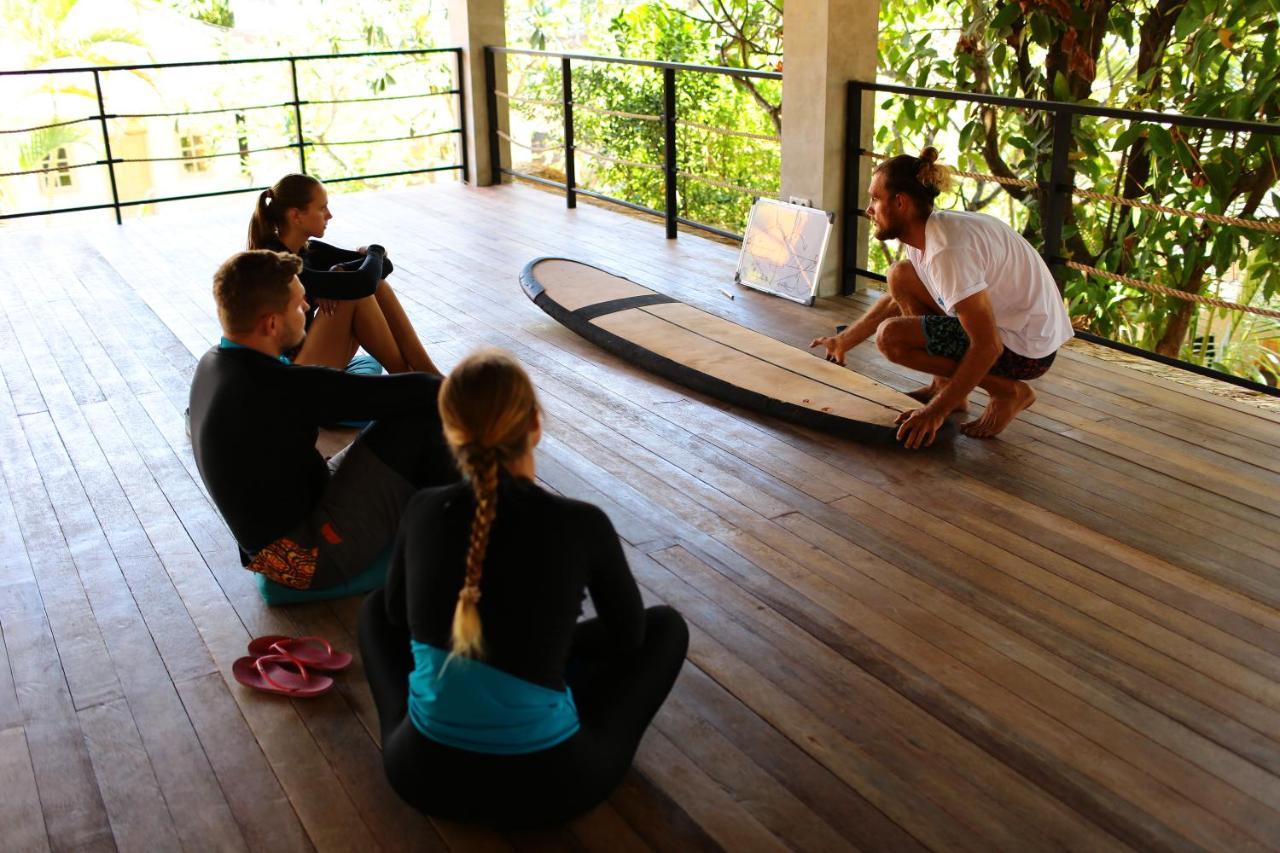 Endless Summer Surf Camp Kuta Кута Екстер'єр фото