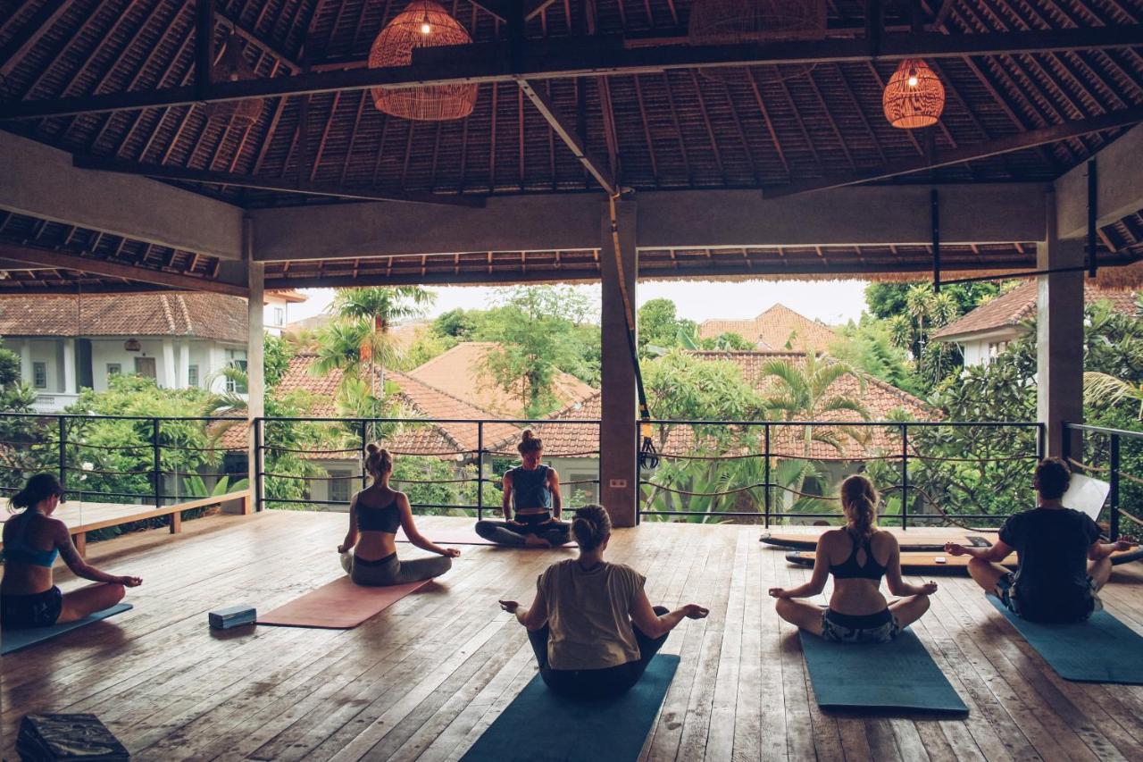 Endless Summer Surf Camp Kuta Кута Екстер'єр фото